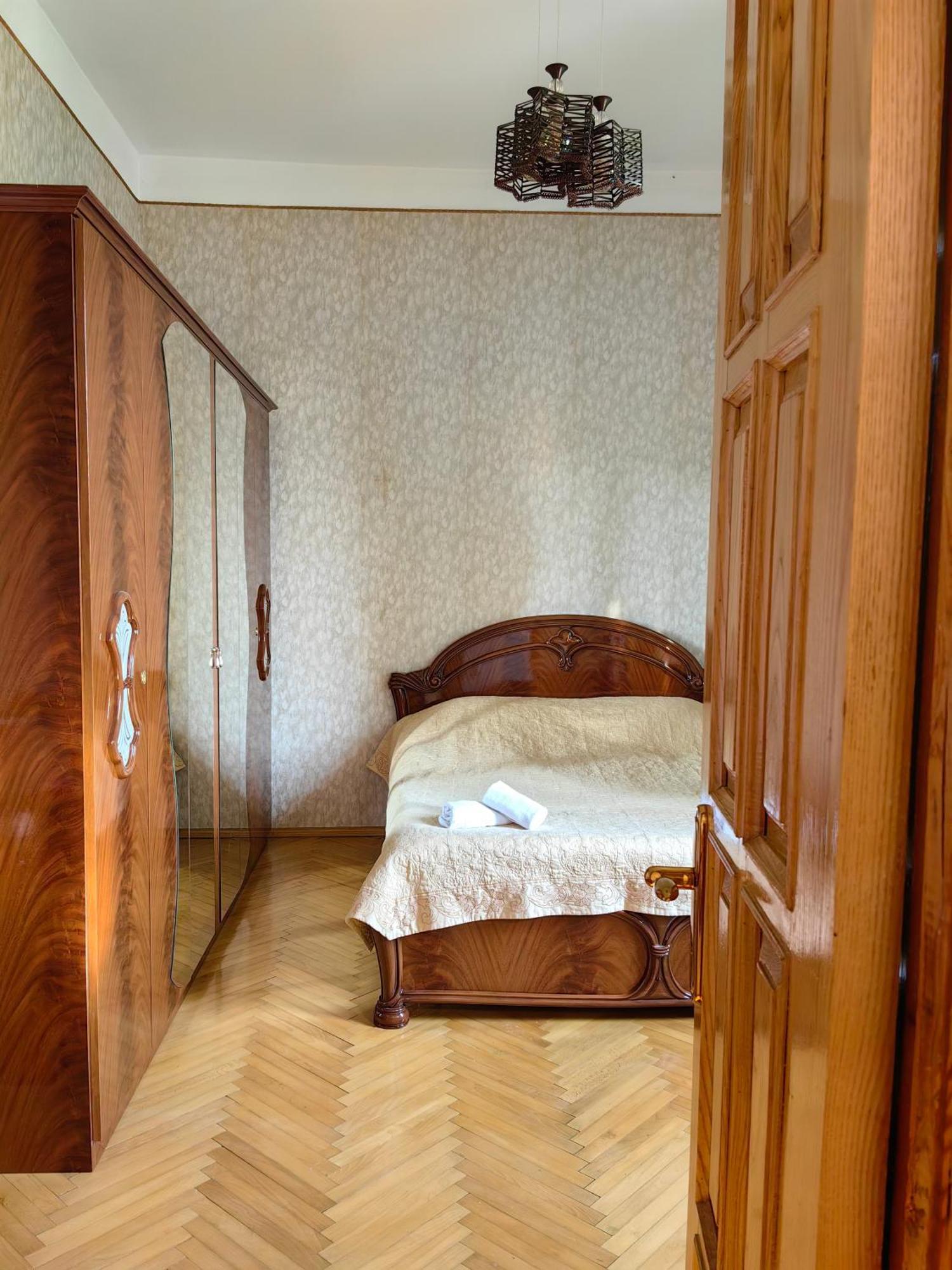 Guest House Metreveli Street 19 Khashuri Exterior photo